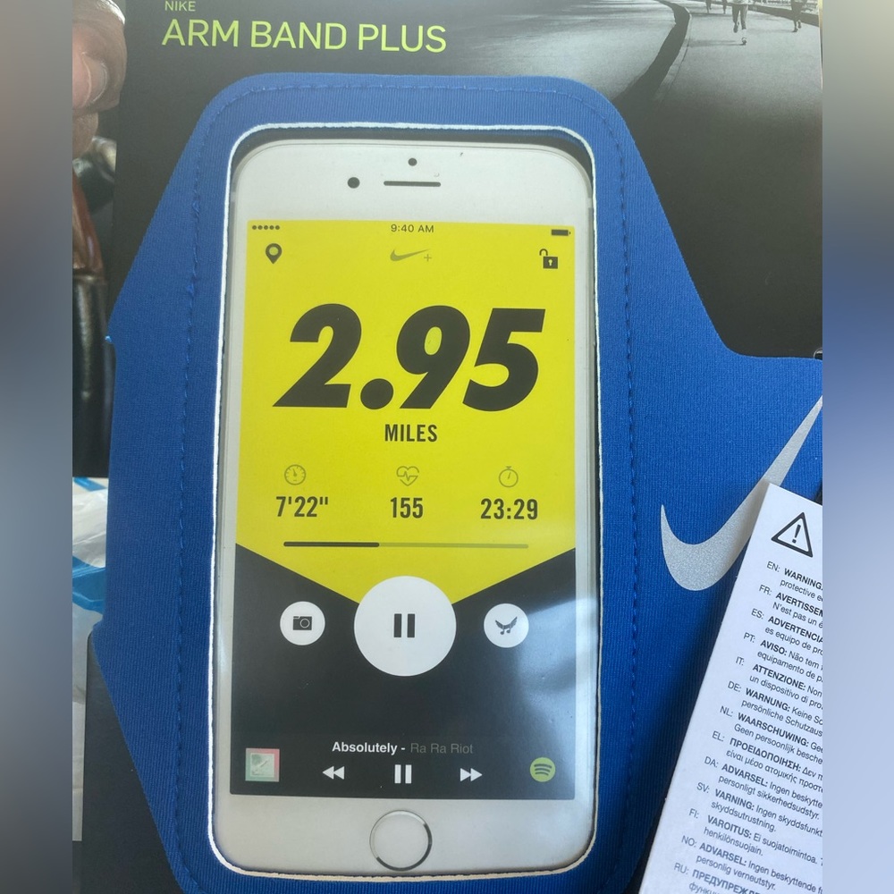 Nike Arm Band  ( Plus ) for Smart Phones Mobile Devices Touch Screen Blue